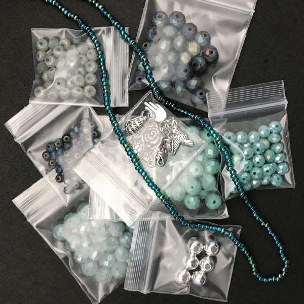 Stretch Bracelet Kit: Aqua Shades